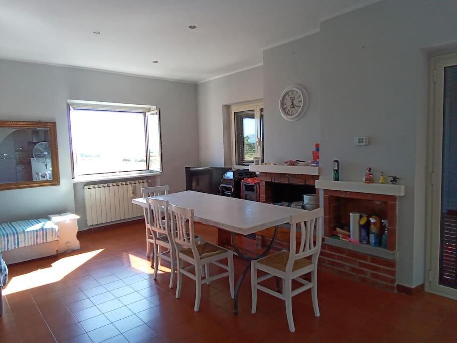 Appartamento Luminosissimo Con Vista Panoramica Marina di Cerveteri Ngoại thất bức ảnh